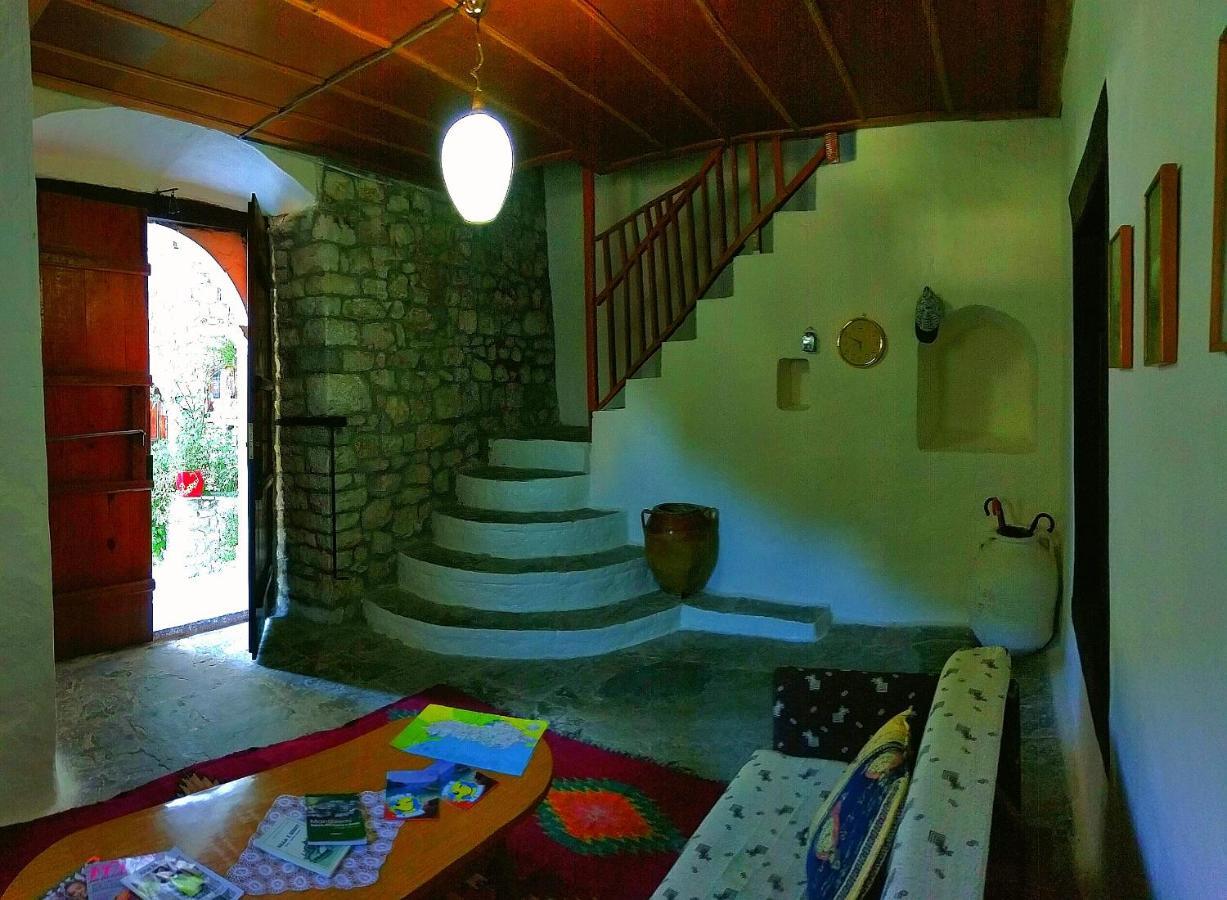 Guest House Panorama Berat Exteriér fotografie