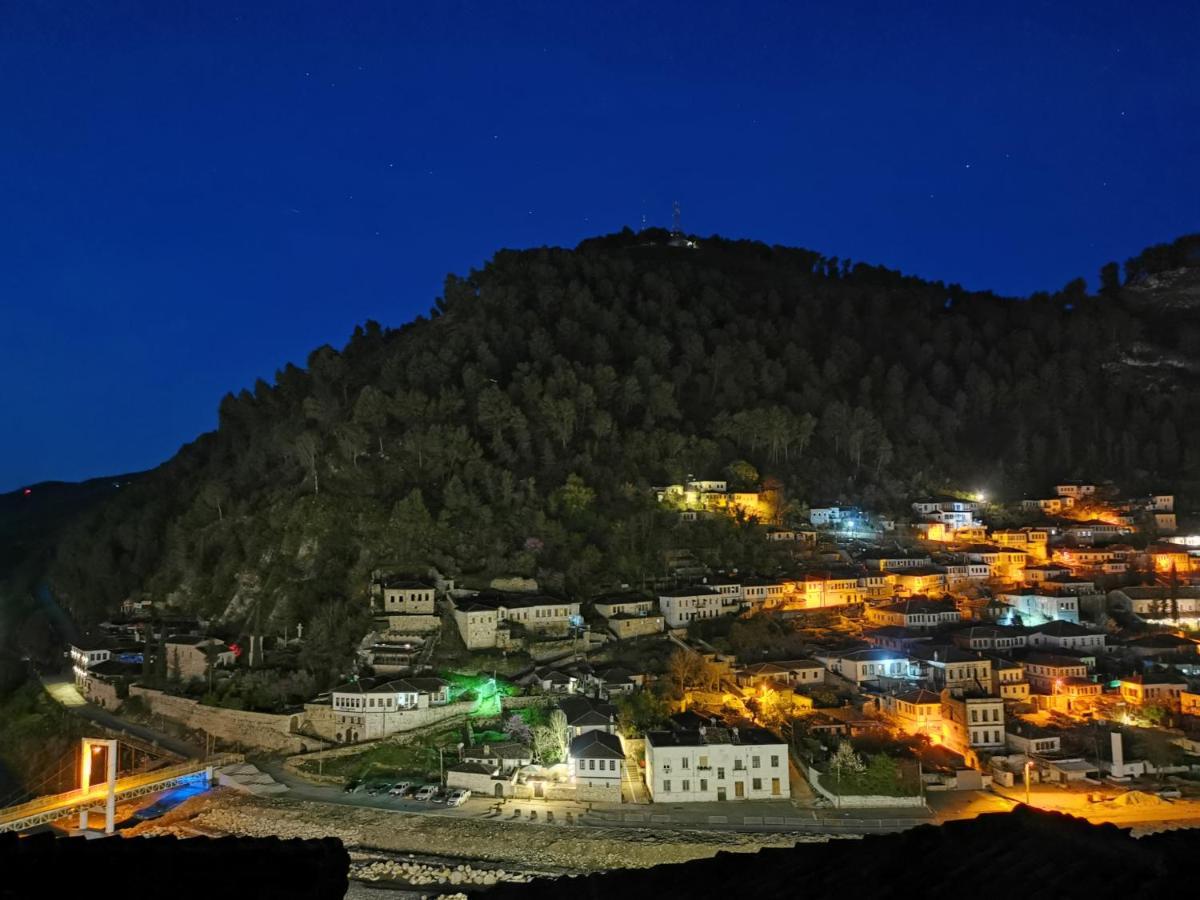 Guest House Panorama Berat Exteriér fotografie