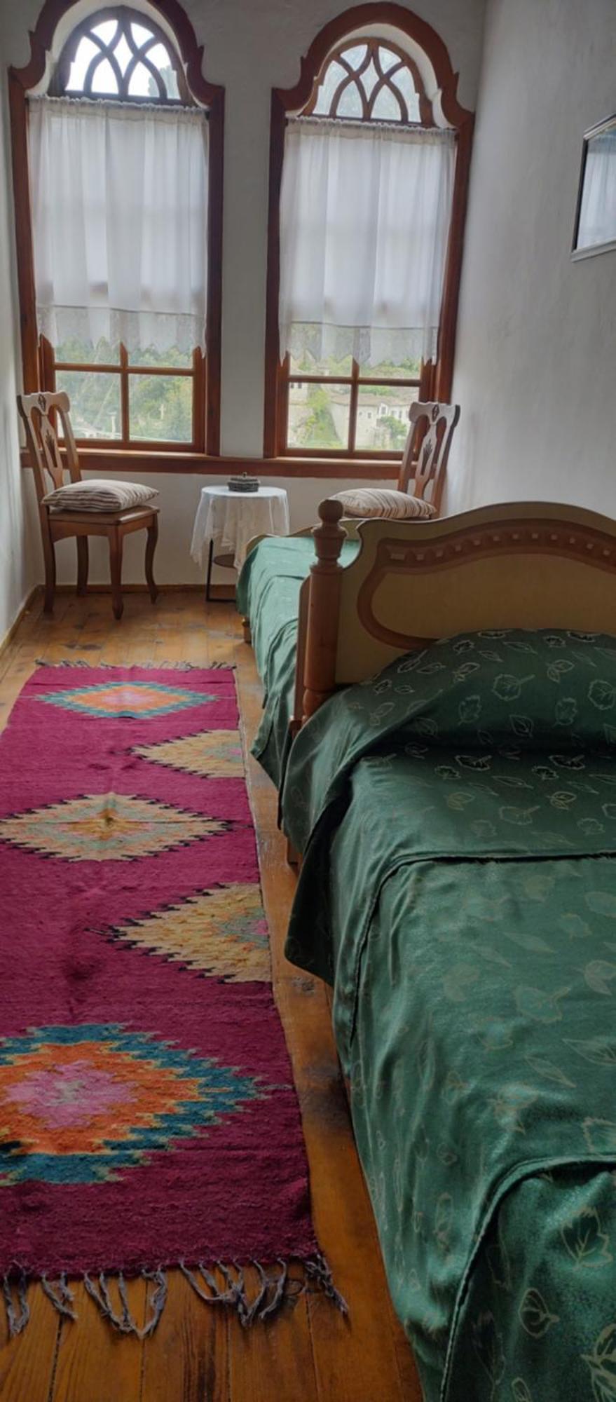 Guest House Panorama Berat Exteriér fotografie