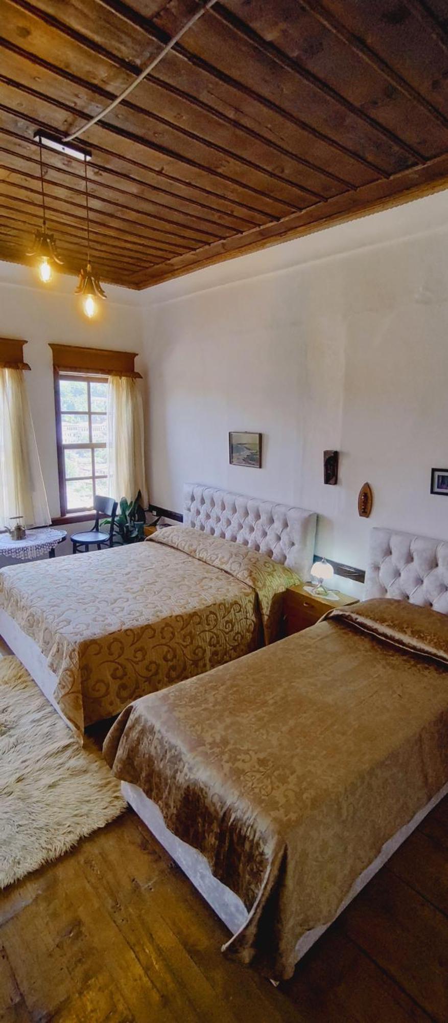 Guest House Panorama Berat Exteriér fotografie